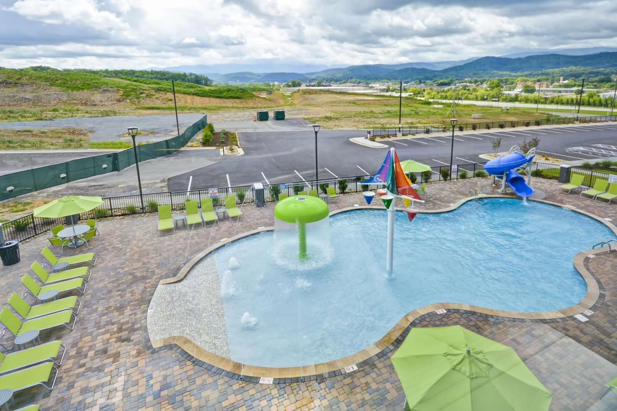 Home2 Suites By Hilton Pigeon Forge Exterior foto